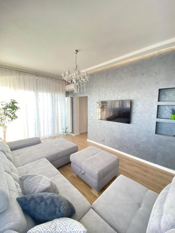 Apartment Lana Baška Voda Buitenkant foto