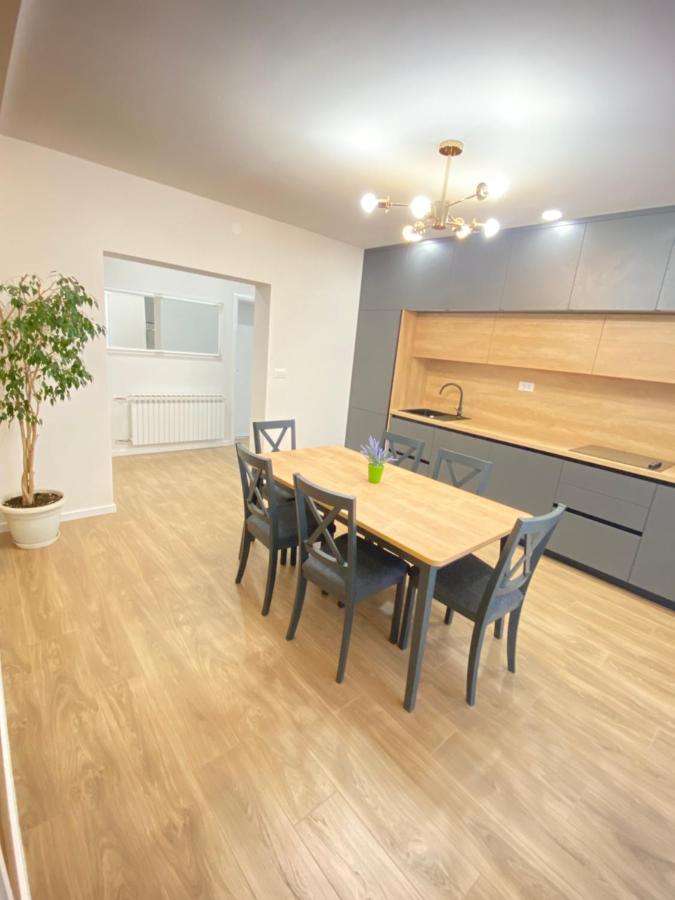 Apartment Lana Baška Voda Buitenkant foto