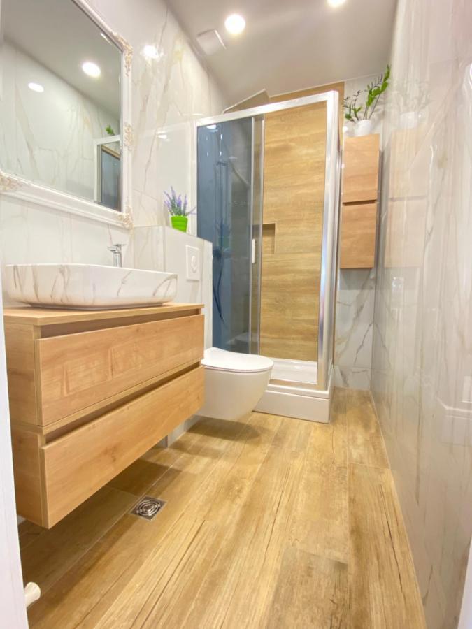 Apartment Lana Baška Voda Buitenkant foto